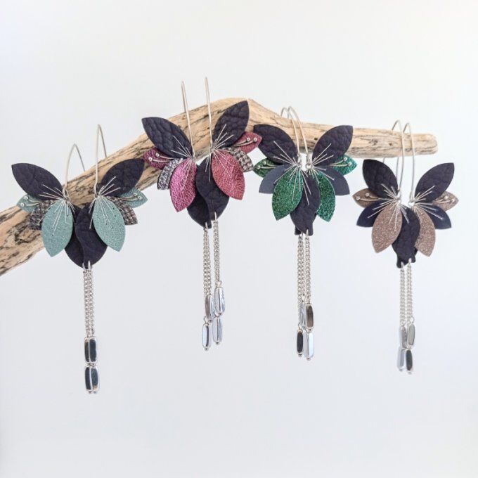 Boucles d’oreilles Lyria en cuir, quatre déclinaisons autour du violet, bijoux artisanaux féériques