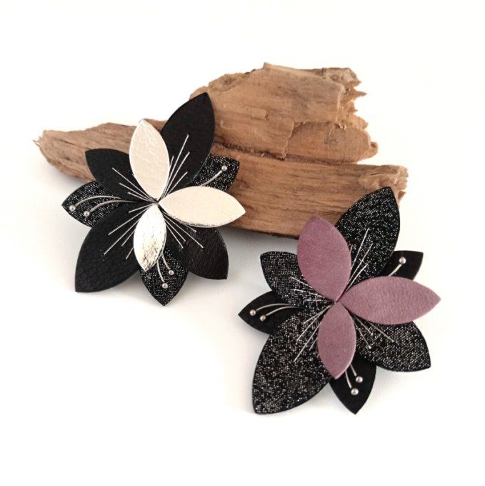 Broches artisanales Luna Bloom Galaxie et Rose Comète en cuir noir et rose, brodées main au fil arge